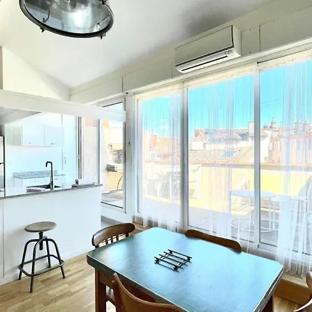 Jacobin - Hypercentre - Rooftop - Parking - Clim Apartamento